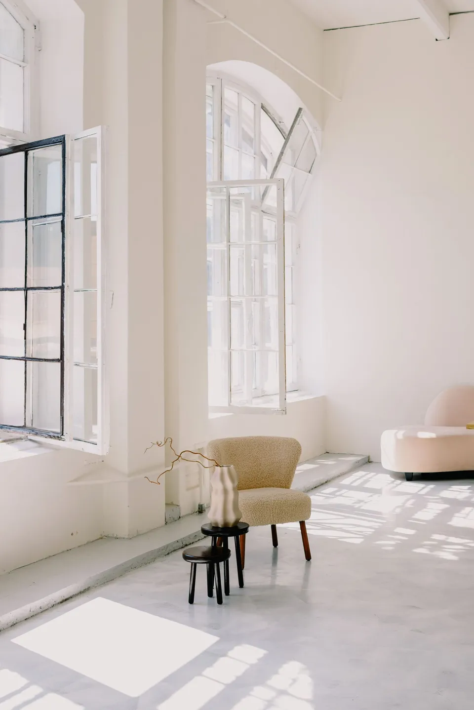 Un intérieur baigné de lumière naturelle
